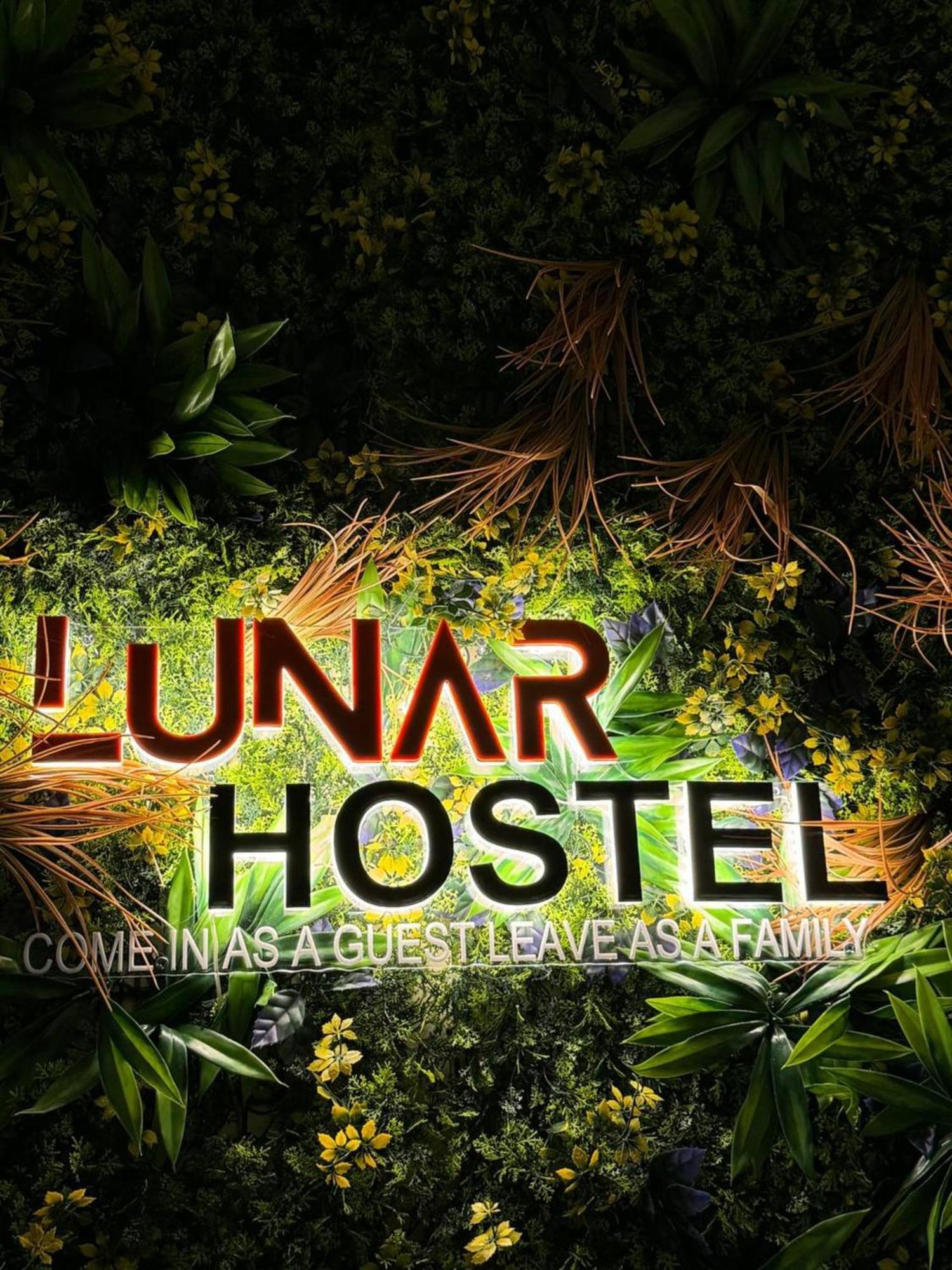The Villa Hostel - By Lunar Абу-Даби Экстерьер фото